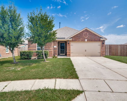2114 Foxglove Ct, Forney