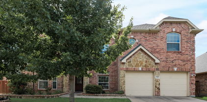 914 Southwestern Dr, Cedar Hill