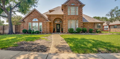 2001 Diamond Oaks Dr, Garland