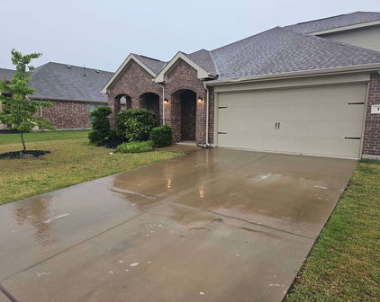 112 Garner Ct, Forney