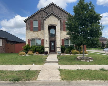 3000 Buckthorn St, Forney