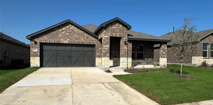 2107 Thornton Dr, Crandall