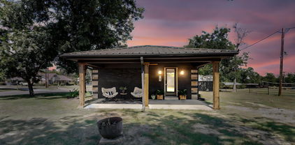 304 Arcadia Rd, Kemp