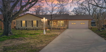 712 N 4th, Wills Point