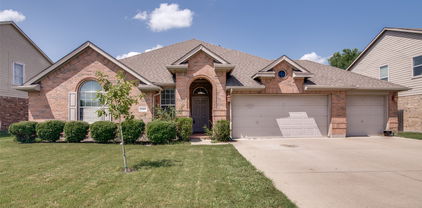 2005 Sumac Dr, Forney