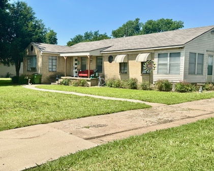 2025 16th St, Garland