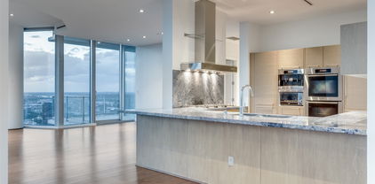 2900 Mckinnon St Unit 2704, Dallas