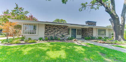 13851 Tanglewood Dr, Farmers Branch