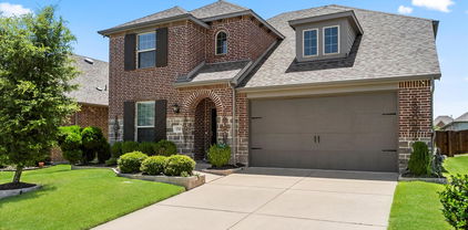 1518 Calcot Ln, Forney