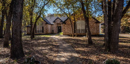 230 River Oaks Dr, Combine