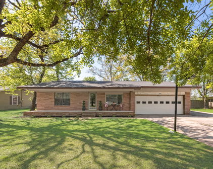 1781 Lazy U Dr, Canton