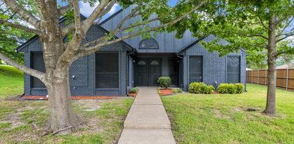 1202 Bayshore Dr, Rockwall