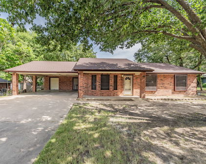 400 Creekside Dr, Crandall