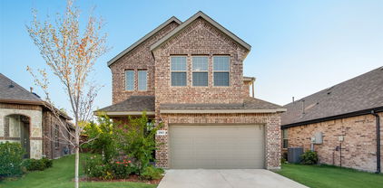 2903 Doggett Dr, Forney