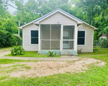 402 N Nash St, Kaufman