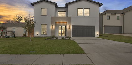 3847 Durango Dr, Dallas
