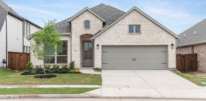 1467 Kingswell Ln, Forney