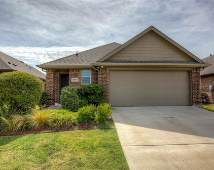 2529 Pettus Dr, Forney