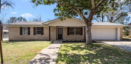 685 Sides Cir, Canton