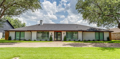 4506 College Park Dr, Dallas