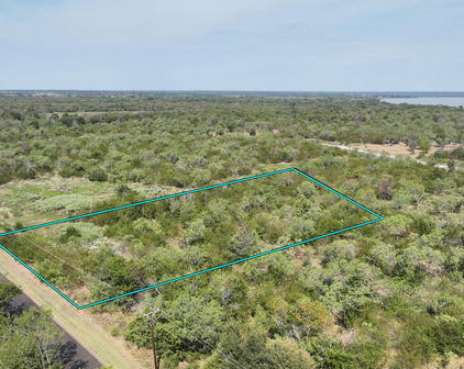 7077 County Road 4042, Kemp