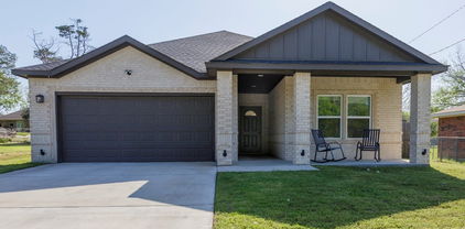 605 Bethlehem St, Terrell