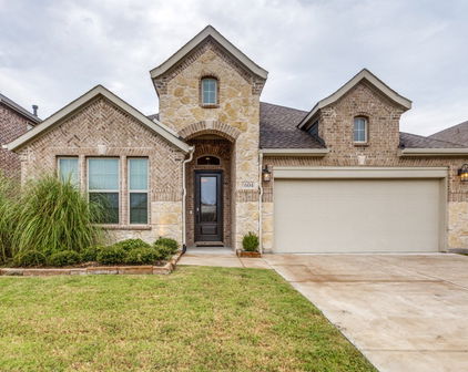 1604 Cedar Crest Dr, Forney