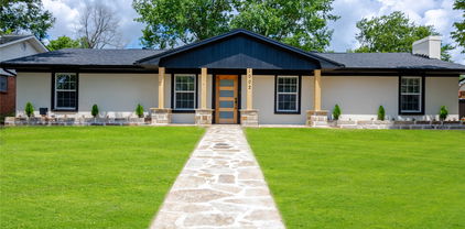 1002 Royal Dr, Kaufman