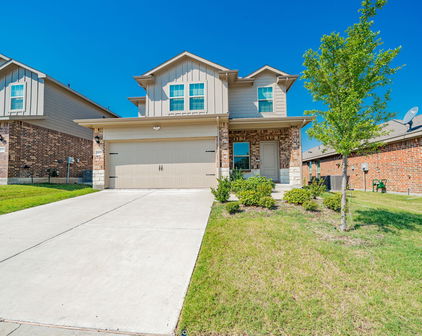 1415 Trillium Ln, Forney