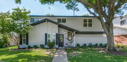 1135 La Mesa Dr, Richardson
