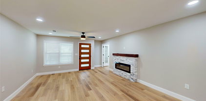 2210 Mcclure St, Irving