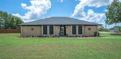 8086 County Road 272, Terrell