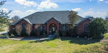 10325 E Clover Ln, Forney