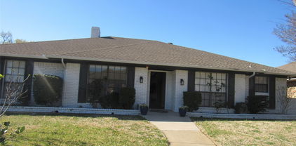 9754 Amberley Dr, Dallas
