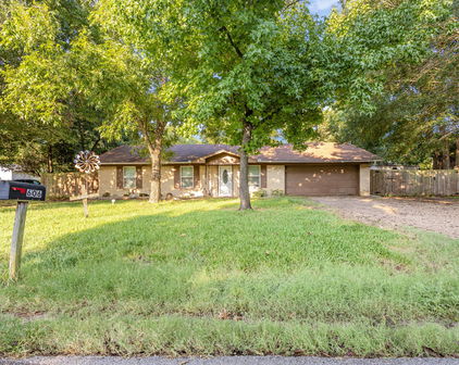606 S Jesse Lee St, Kemp