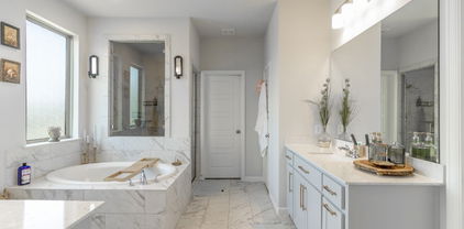 2016 Croftbank St, Forney