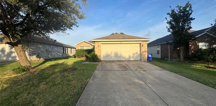 2009 Misty Hollow Ct, Forney