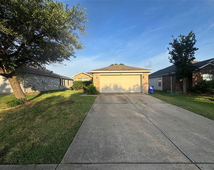 2009 Misty Hollow Ct, Forney