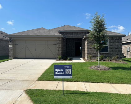 2330 Rosebriar St, Crandall