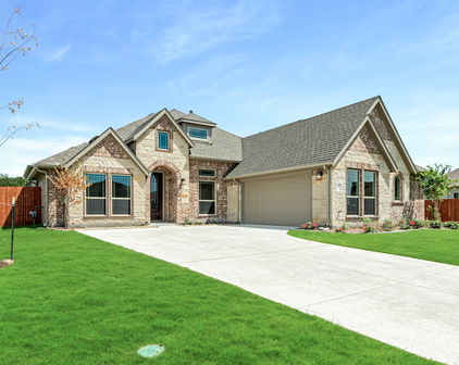 3409 Bobcat Trl, Crandall