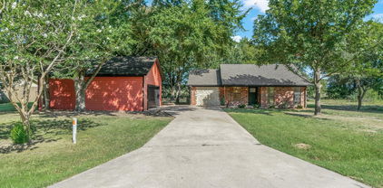 910 Willow Dr, Wills Point