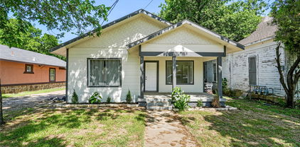 810 S Tyler St, Dallas