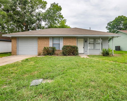602 Cates Dr, Kaufman