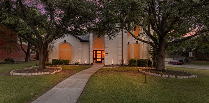 2100 Rheims Dr, Carrollton