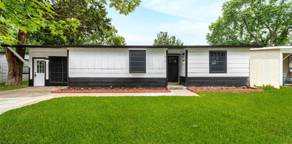 913 Grande Dr, Mesquite