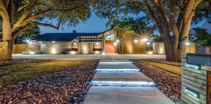 6212 Emeraldwood Pl, Dallas