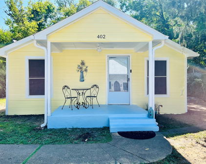 402 N Nash St, Kaufman