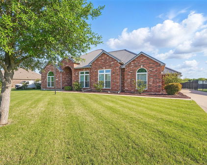 509 Kings Creek Dr, Terrell