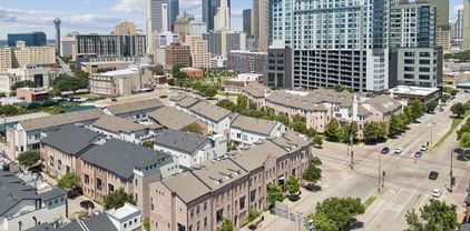 561 S Cesar Chavez Blvd, Dallas