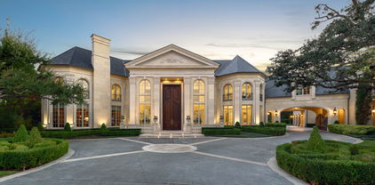 10617 Bridge Hollow Ct, Dallas